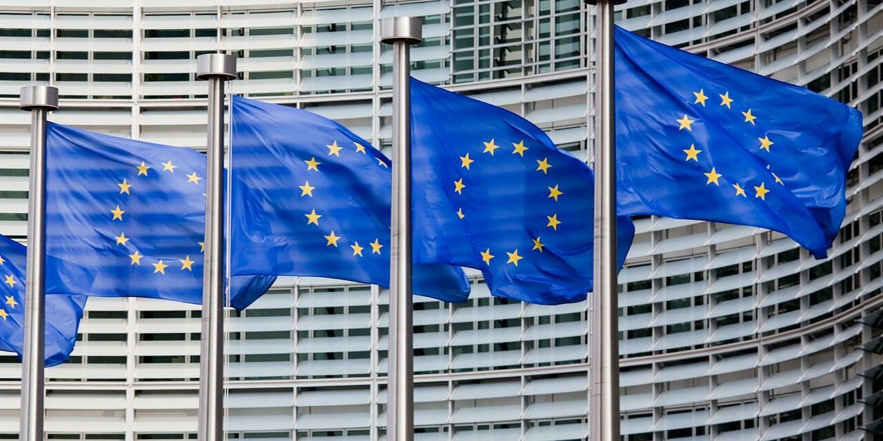 eu-flags-by-european-parliament