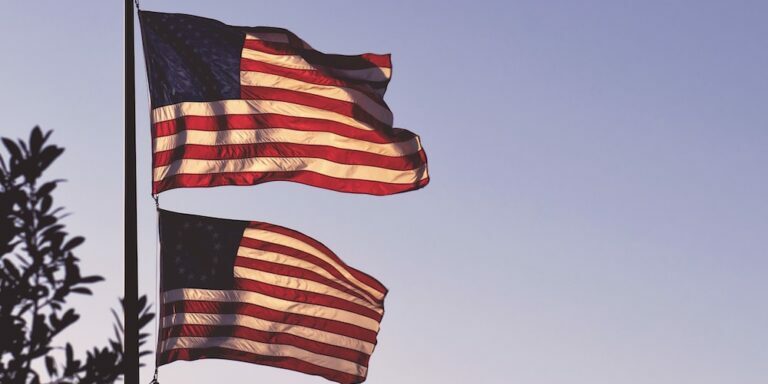 photo-1519870637435-52e543623ec7-768×512