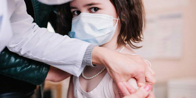 covid-deaths-fully-vaccinated-768×421